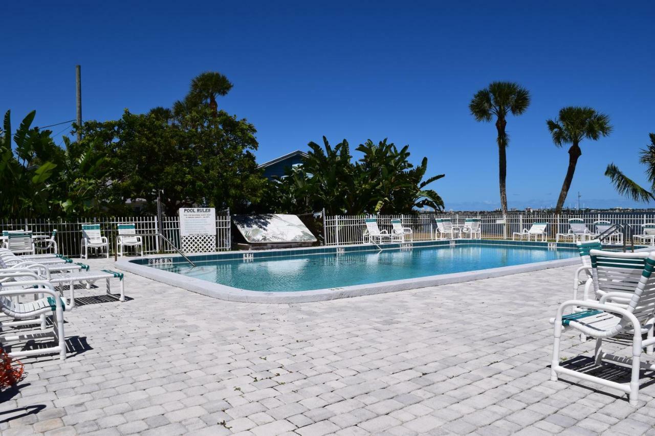 Caribbean Shores Waterfront Resort Jensen Beach Esterno foto