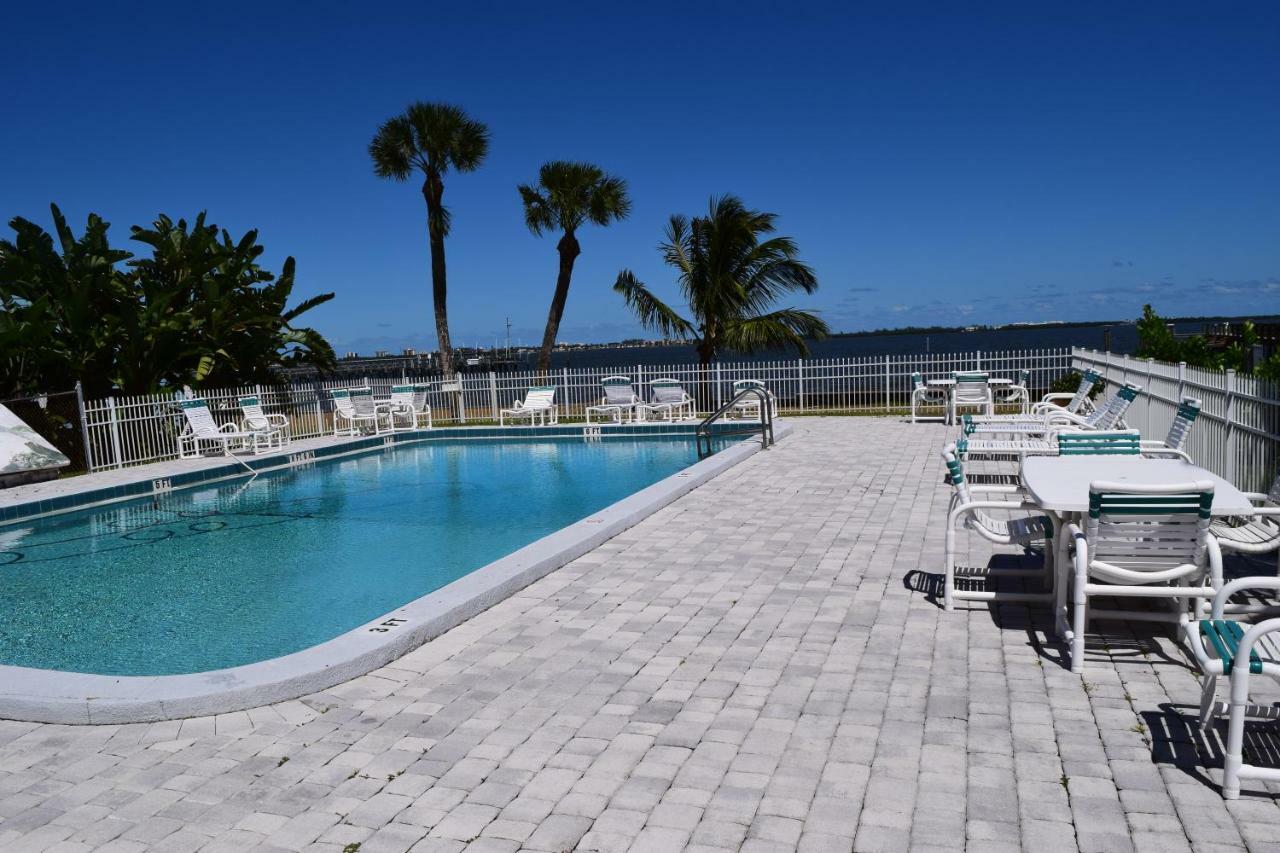 Caribbean Shores Waterfront Resort Jensen Beach Esterno foto