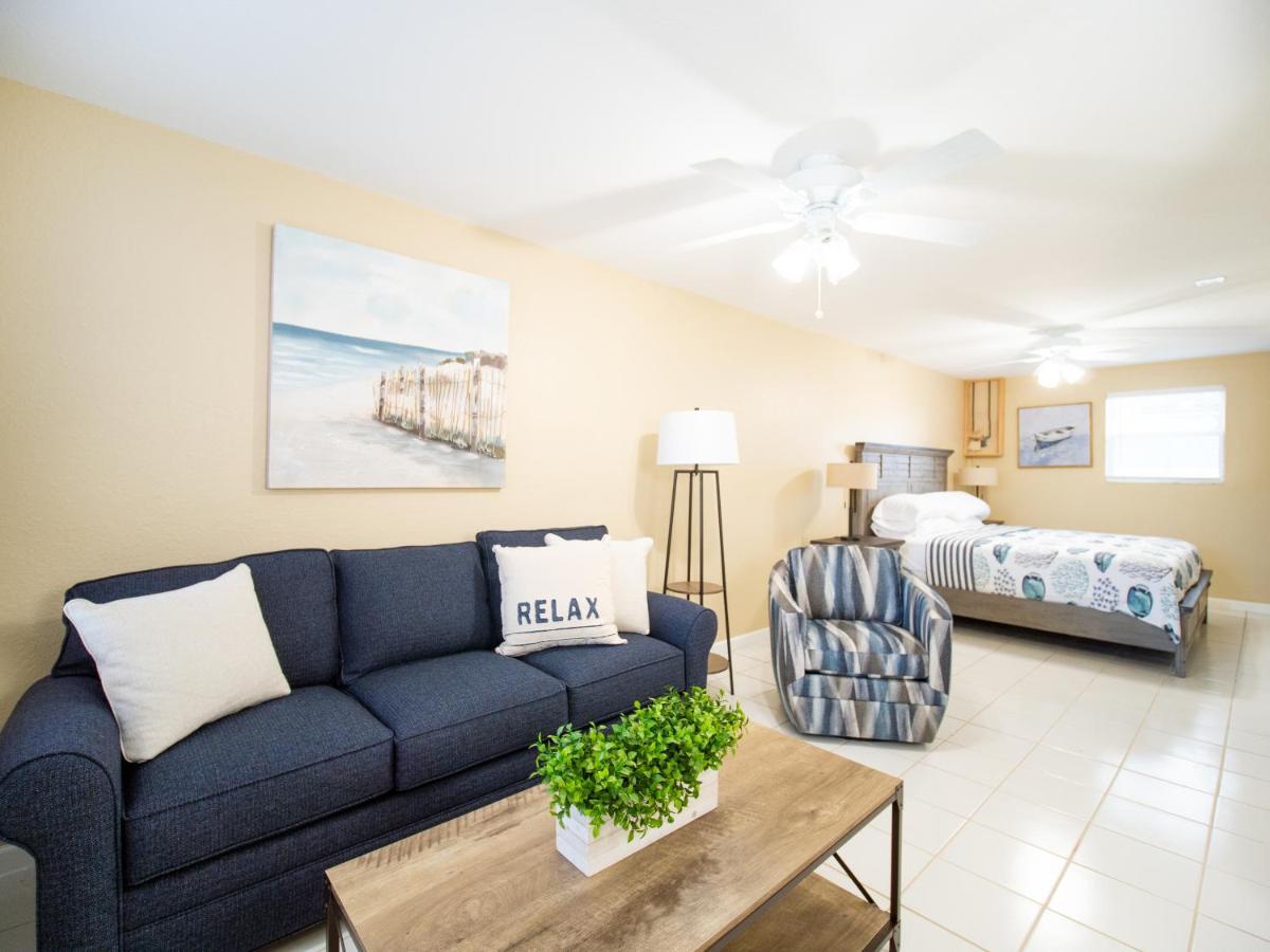 Caribbean Shores Waterfront Resort Jensen Beach Esterno foto